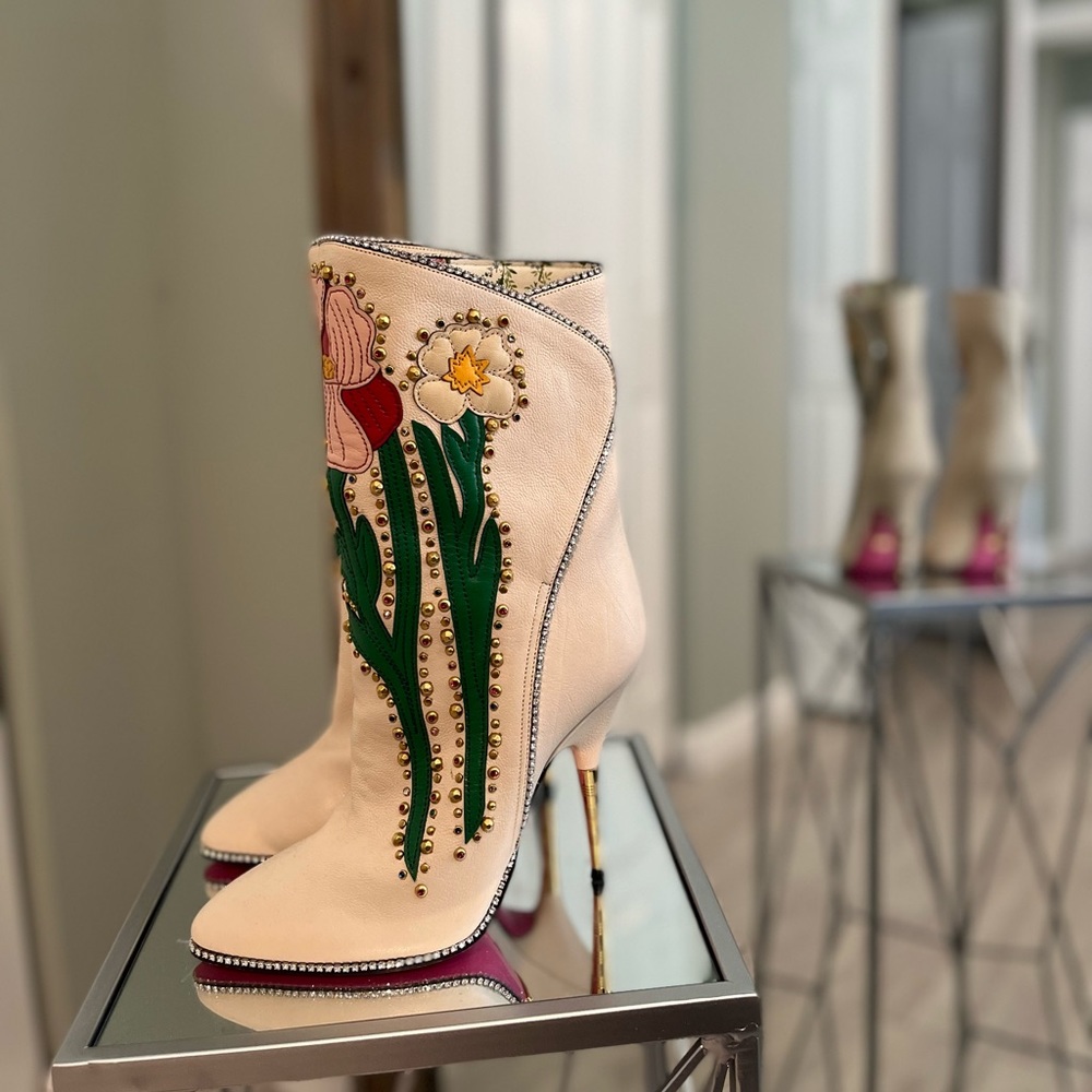 Gucci Fosca Leather Boots